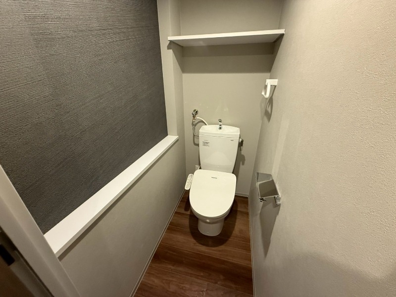 トイレ　こちらはトイレです。清潔感があり、安心して使用できます。