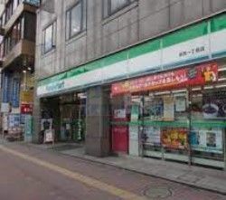 コンビニ　ファミリーマート巣鴨一丁目店（コンビニ）まで200m