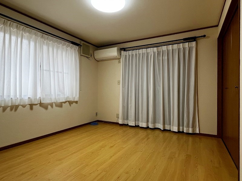 その他部屋・スペース　1F南側洋室（約7.8帖）
