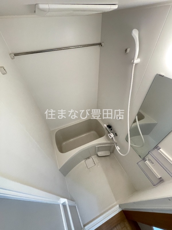 バス・シャワールーム　別部屋写真（反転タイプ）