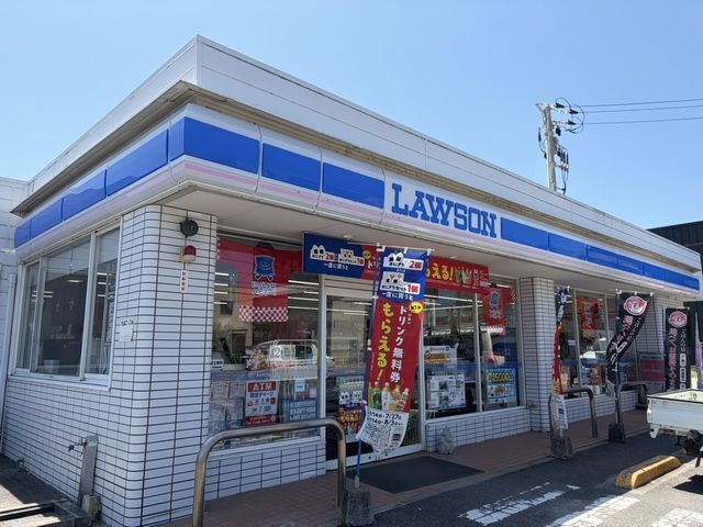 コンビニ　ローソン米子弓ヶ浜店（コンビニ）まで650m