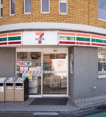 コンビニ　セブン－イレブン世田谷代田駅前店（コンビニ）まで516m