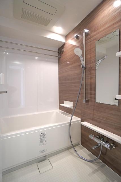 バス・シャワールーム　※写真は同タイプ住戸です。