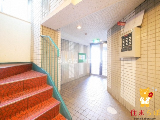 エントランス　共用部の印象も大切に