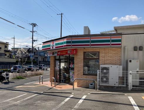 コンビニ　セブン-イレブン 神戸鈴蘭台南町店（コンビニ）まで678m