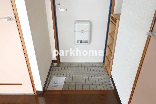 ＪＲ土讃線 入明駅 徒歩9分 4階建 築34年の玄関写真