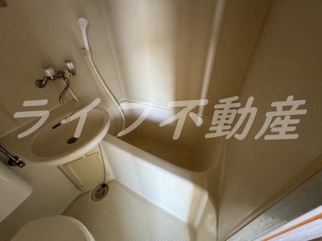 洗面設備　コンパクトで使いやすい洗面所