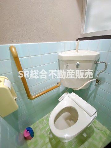 トイレ　温水洗浄便座♪これがあれは嬉しいですよね♪