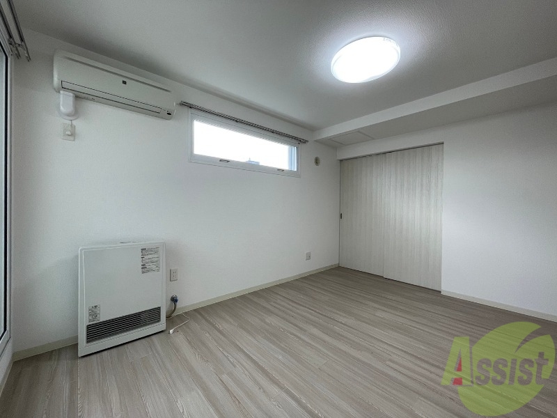 居室・リビング　広くてキレイなお部屋が広がっていて、充実した生活が送れそう。