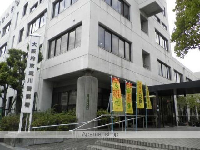 警察署・交番　大阪府　東淀川警察署（警察署・交番）まで1318m