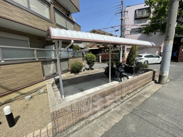 地下鉄御堂筋線 新金岡駅 徒歩10分 3階建 築20年の外観写真