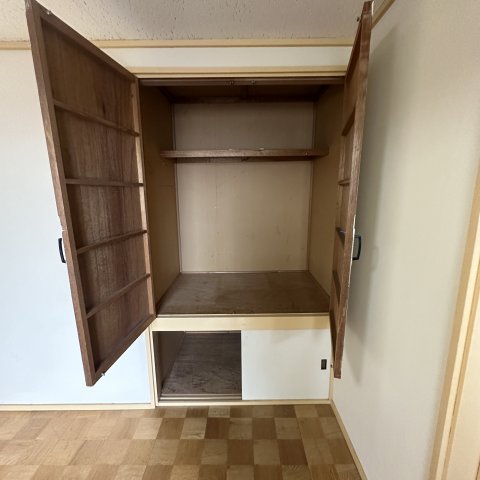 マンション城の内装写真