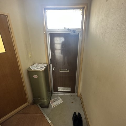 マンション城の玄関写真