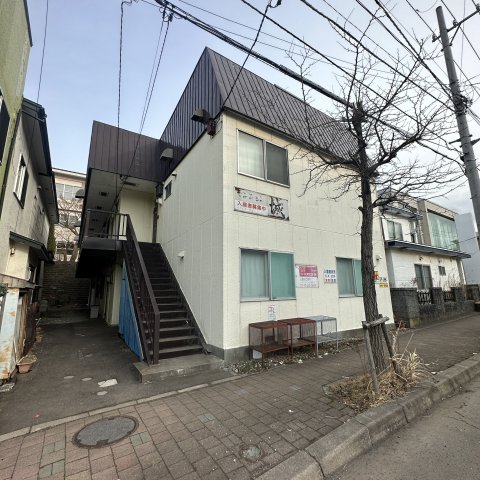 マンション城の外観写真