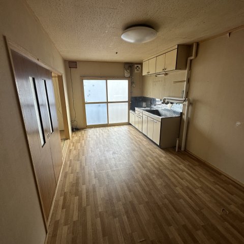 マンション城の居間写真