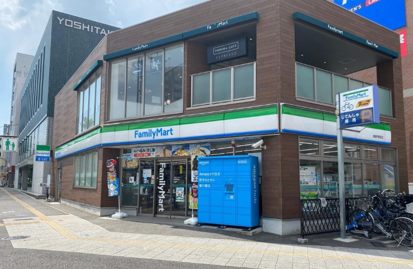 コンビニ　ファミリーマート 御器所駅前店（コンビニ）まで151m