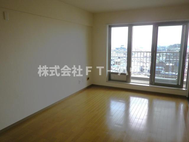 西船橋ハイム2号棟の居間写真