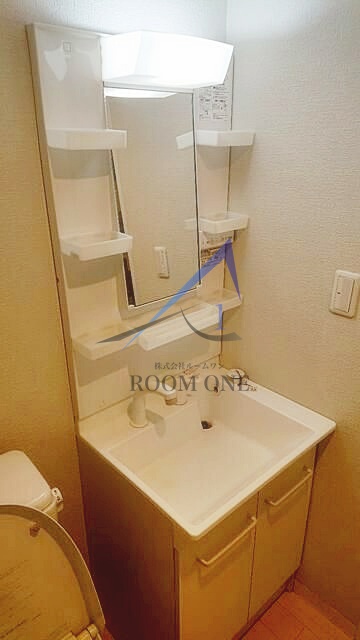 洗面設備　洗面台です。
