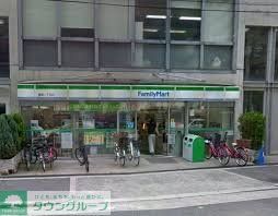 コンビニ　ファミリーマート豊崎二丁目店（コンビニ）まで1m