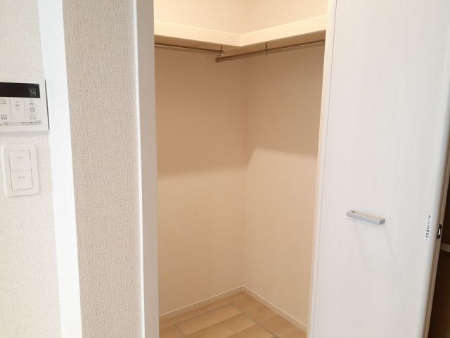 アザレアEastの内装写真