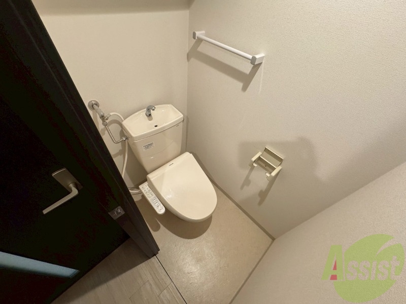 トイレ　トイレです。ウォシュレット付を探している方、おすすめです。