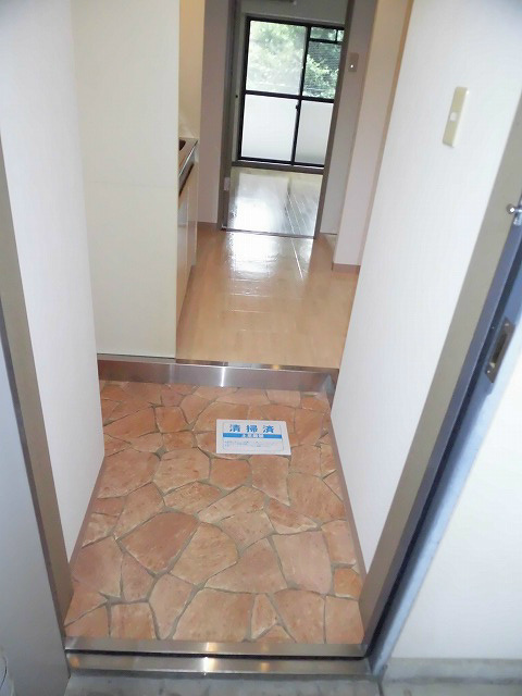 セントポール修学院の玄関写真