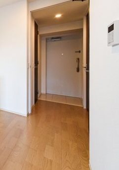 玄関　★見学予約受付中★