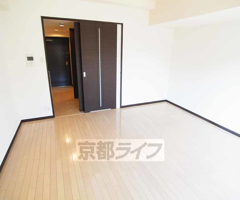 居室・リビング　洋室は１０帖の広さです
