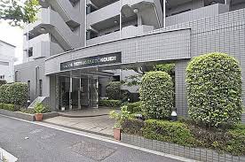 エントランス　ゆとりのあるエントランスです