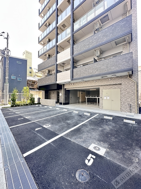 その他共有部分　ゆったりとした駐車場、出発もお帰りもスムーズに♪