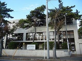 図書館　習志野市立東習志野図書館（図書館）まで47m
