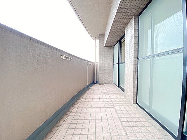 バルコニー　南面バルコニー