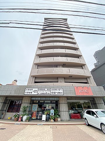 建物外観　１フロアー２戸　１４階建