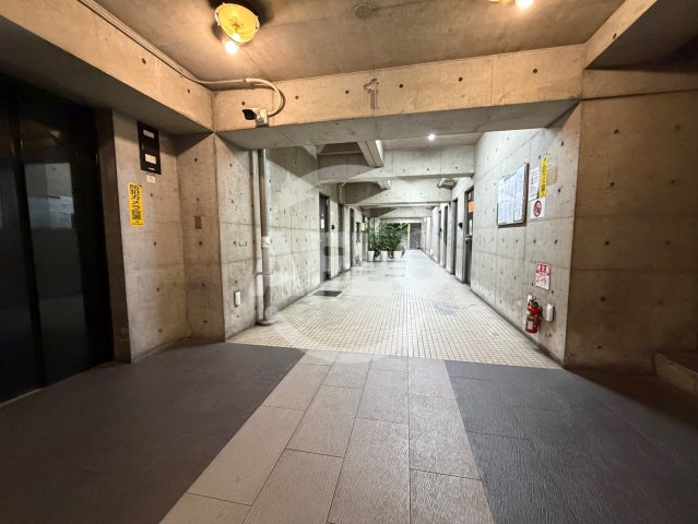 ロビー　グランンドメゾン西心斎橋　ロビー
