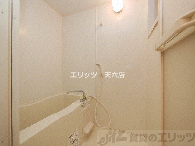 バス・シャワールーム　下駄箱
