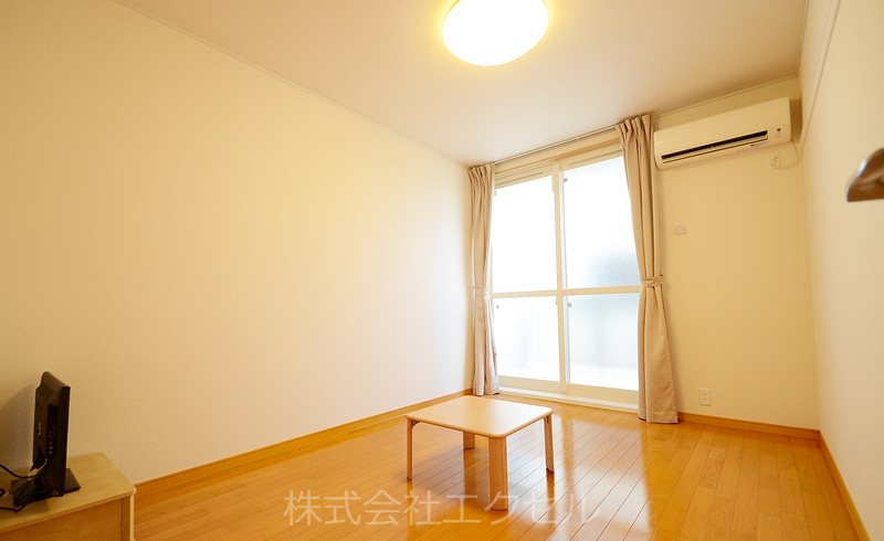 居室・リビング　同等タイプのイメージ写真です。