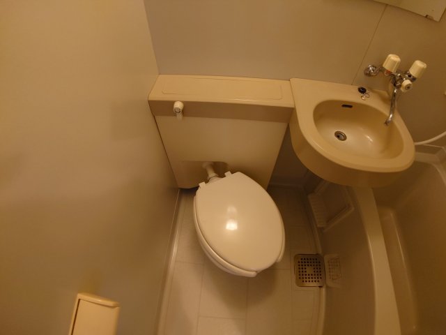 【伊丹市南野北のアパートのトイレ】