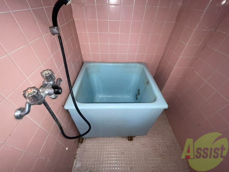 バス・シャワールーム　１人暮らしにはピッタリのサイズ感ですね！