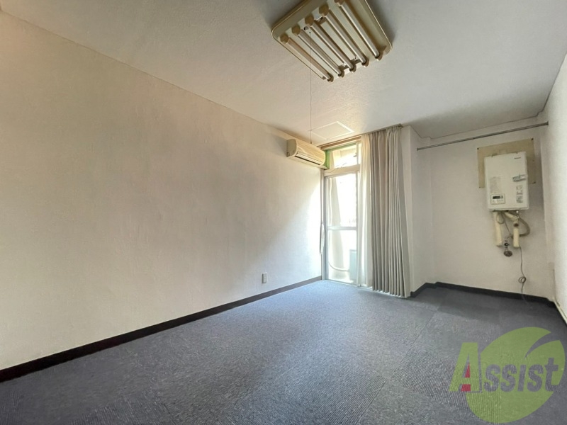 居室・リビング　７帖のリビングになります。伸び伸び出来そうですね。