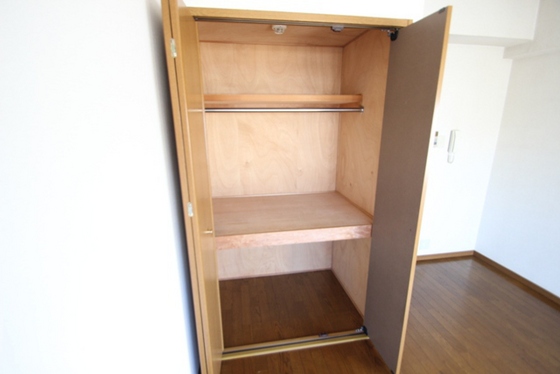 収納　※別室の写真です