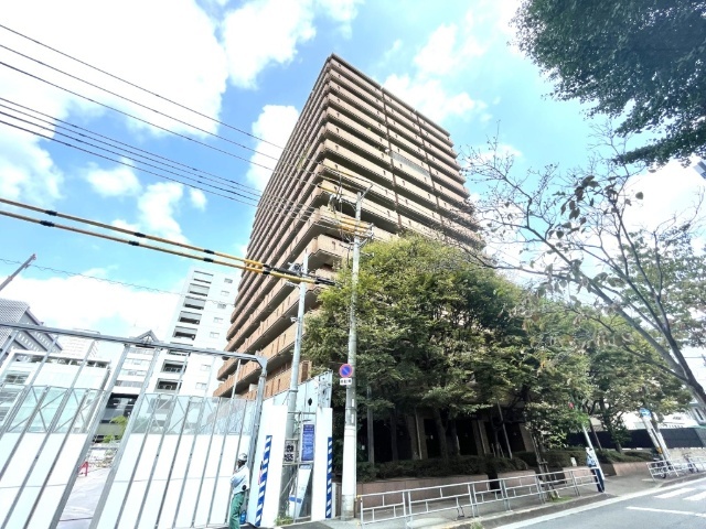 センチュリーパークユニ東梅田の建物外観