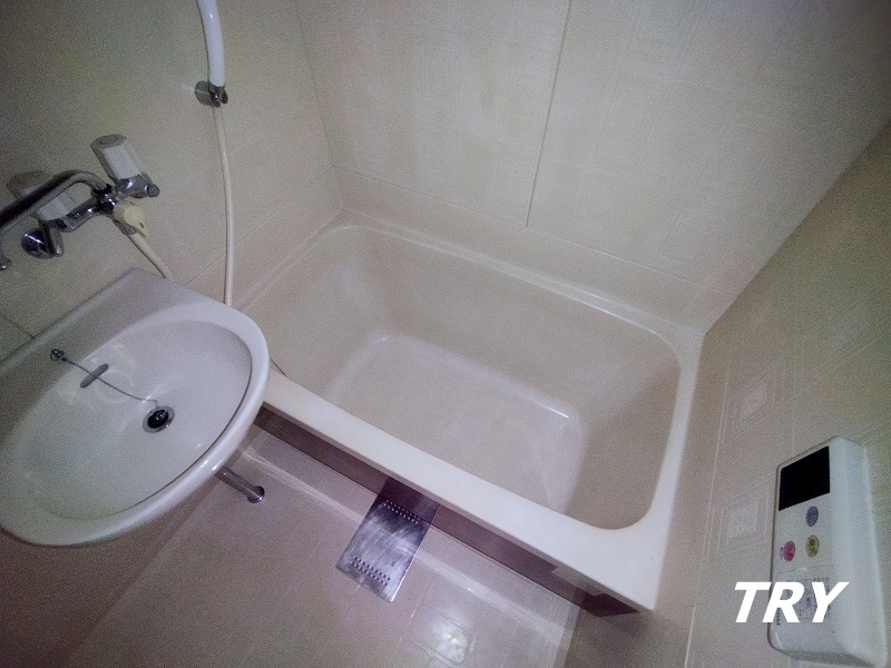 バス・シャワールーム　シャワー付き