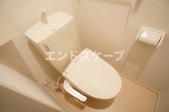 【渋川市白井のアパートのトイレ】
