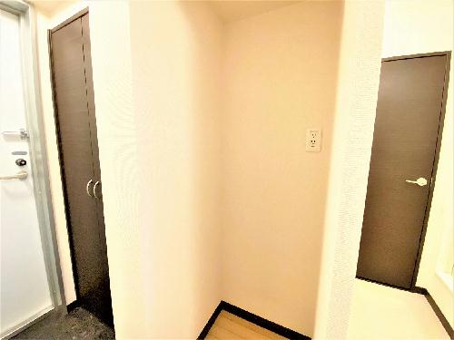 キッチン　冷蔵庫置き場