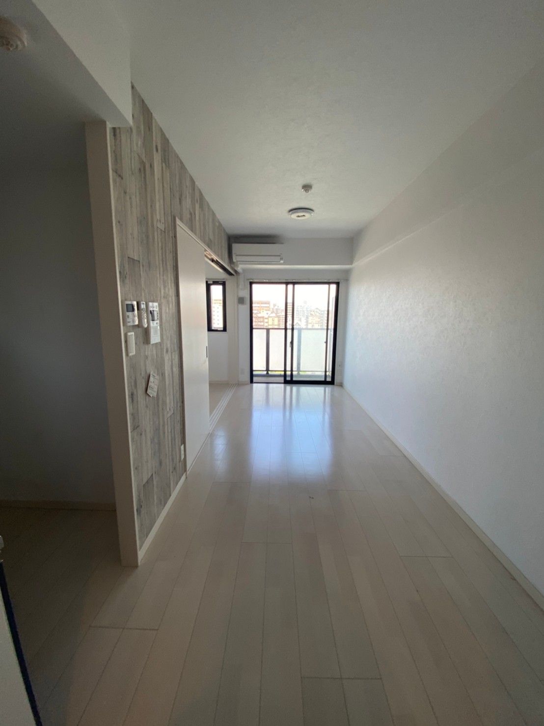 居室・リビング　※同号室の別部屋の写真です。