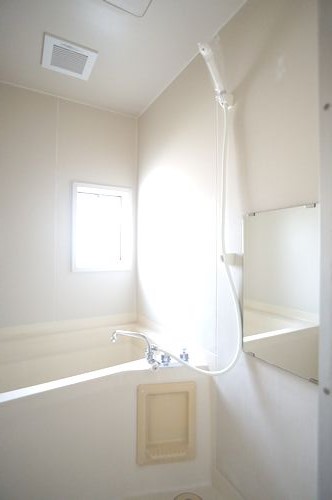 バス・シャワールーム　追い焚きもついてポカポカお風呂♪