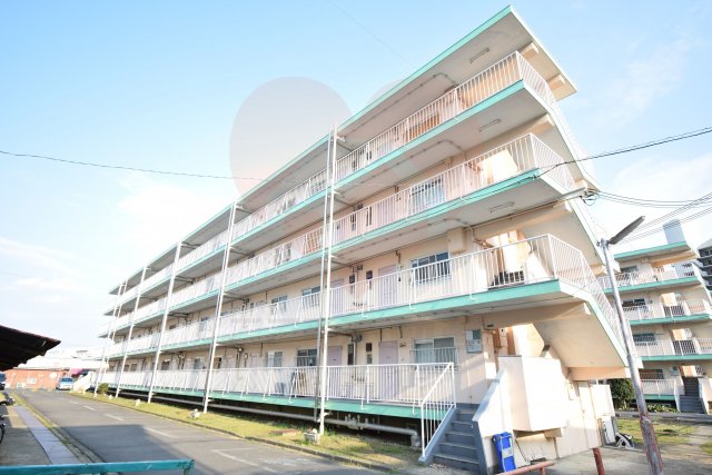 【河内長野市木戸西町のマンションの建物外観】