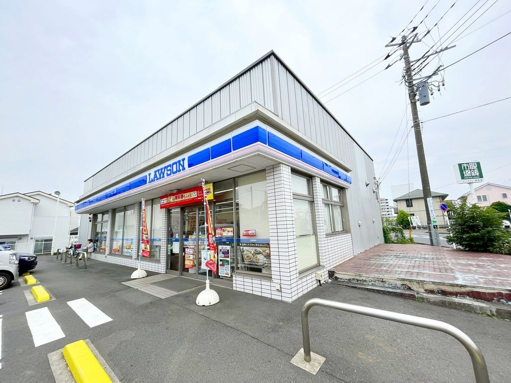 【茅ヶ崎市高田のマンションのコンビニ】