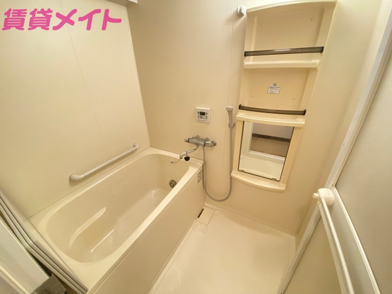 バス・シャワールーム　同一タイプ部屋写真