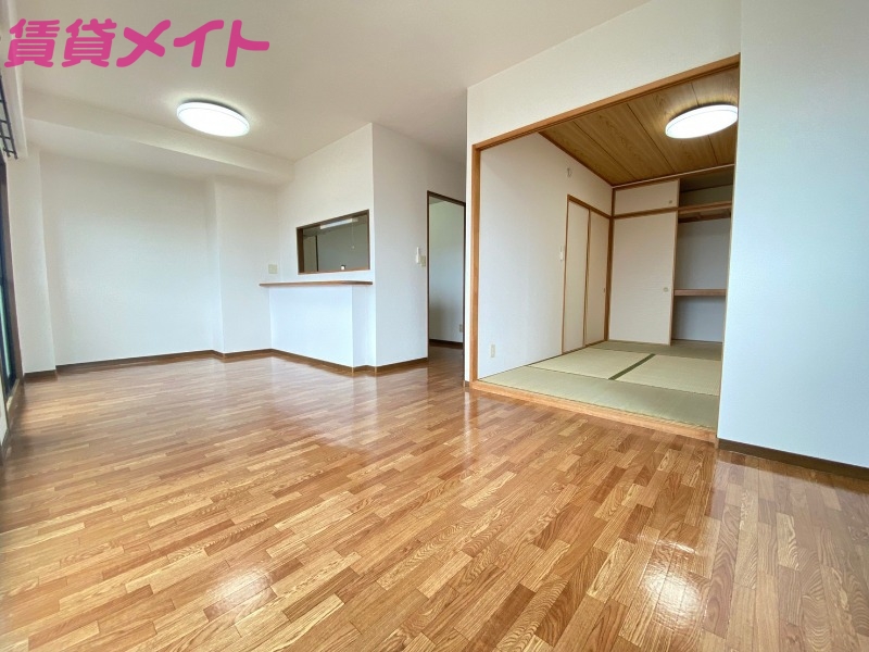 居室・リビング　同一タイプ部屋写真